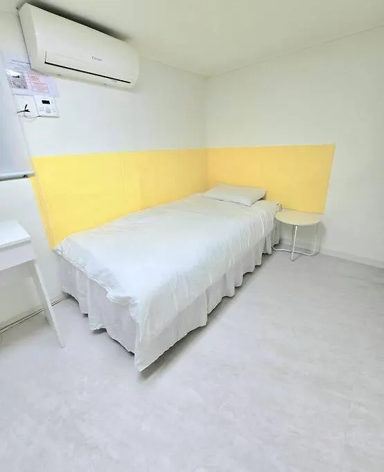 Stop Stop Seoul Apartment